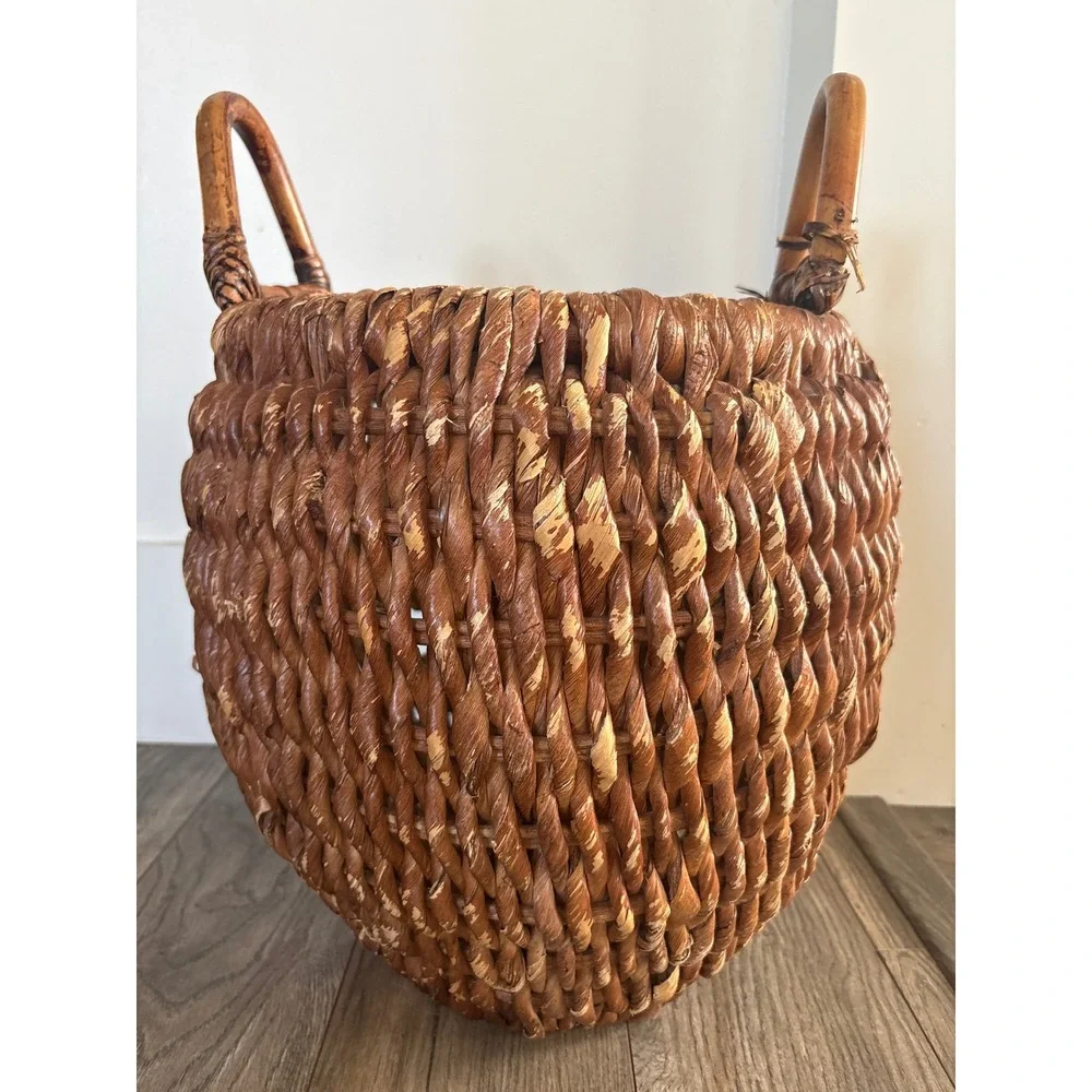 Vintage Hand‎ Woven Wicker Basket Brown Twisted Fiber